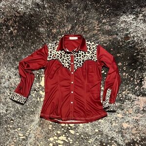 Ranch Dress’n maroon Leopard Print Button-Down Shirt